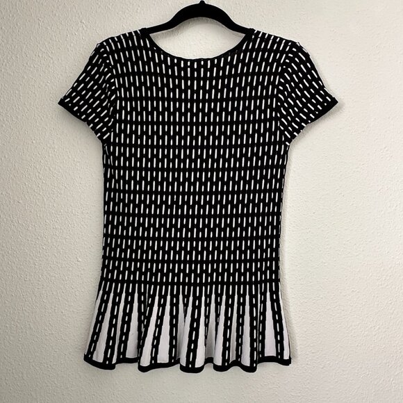 Antonio Melani Black & White Geometric Knit Peplum Top - Sculptural Slimming S - Picture 6 of 11